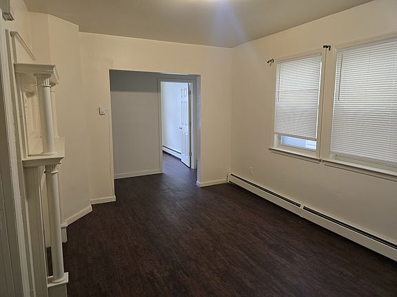 3rd image of 576-578 E 38th St