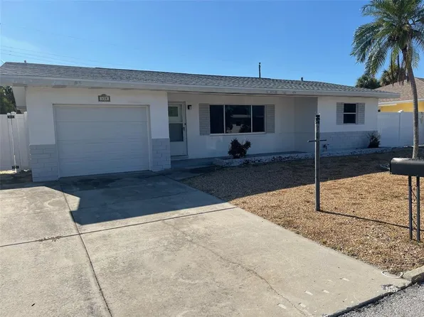 428 90th Ave, Saint Pete Beach, FL 33706