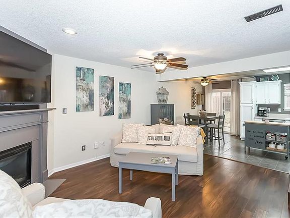 5th image of 1313 SE Lexington Ave