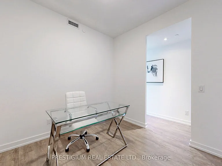20 Edward St #Penthouse 02 — Photo 27