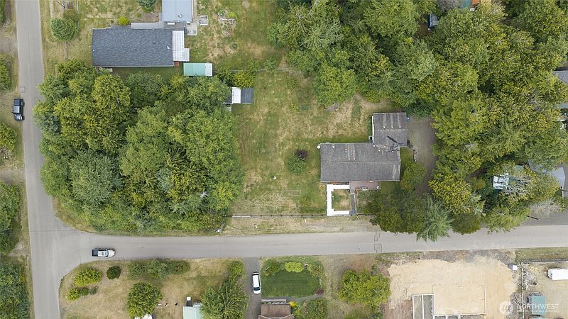 3rd image of 31 & 33 Paradise Lane