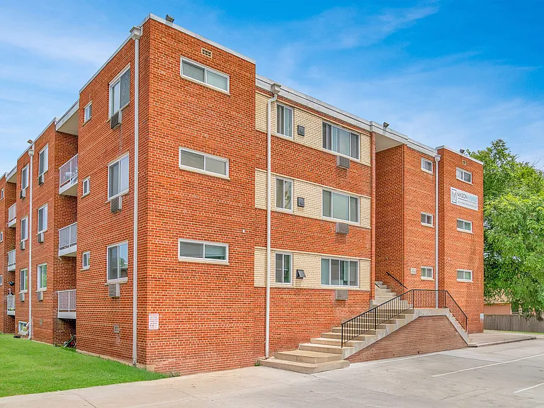 Mason Avenue Apartments — Photo 18