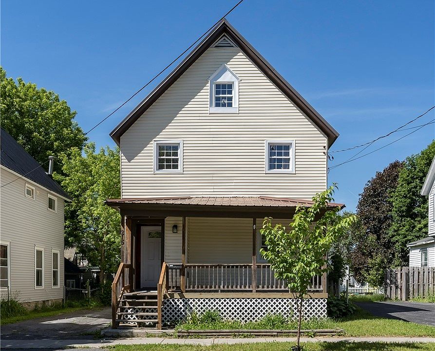 1st image of 215 Saint Mary St