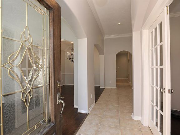4th image of 12710 Sweet Birch Ln