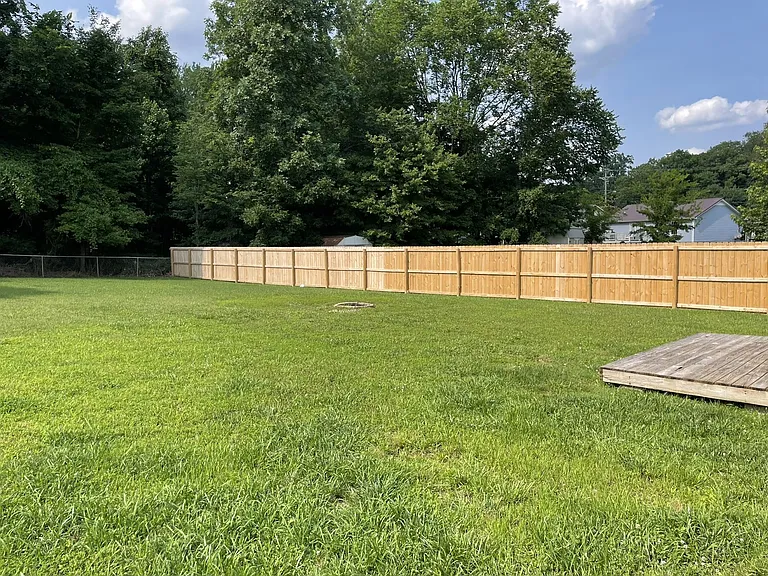 611 Woodhaven Dr — Photo 6