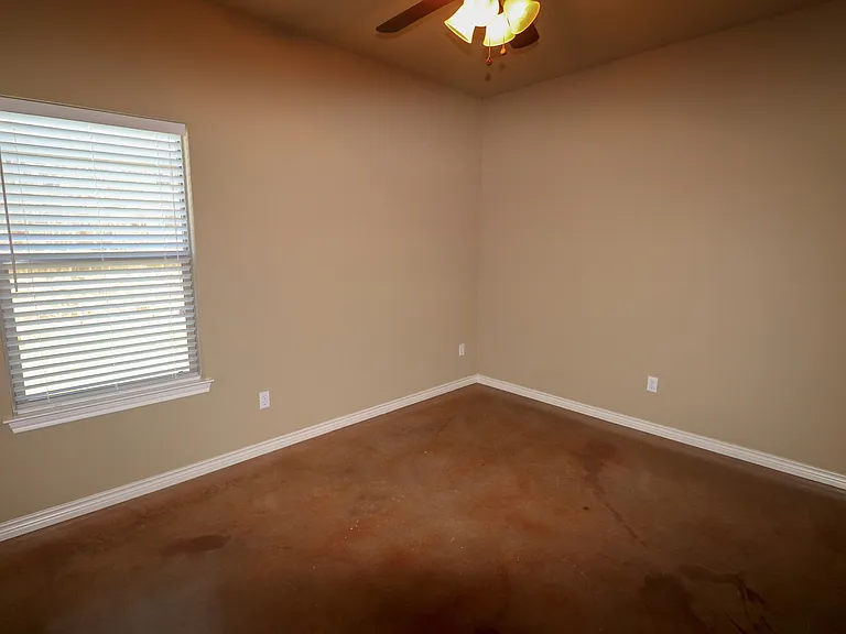 3125 Silver Saddle Dr — Photo 23