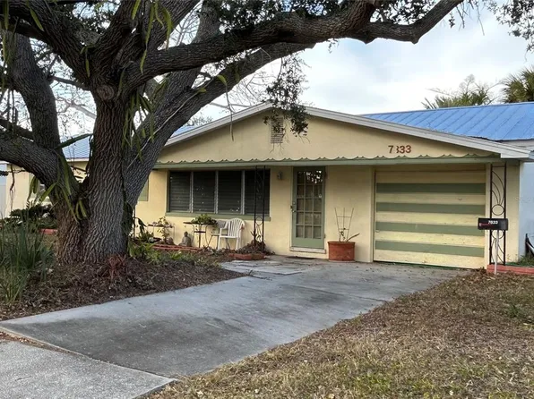 7833 Causeway Blvd S, Saint Petersburg, FL 33707