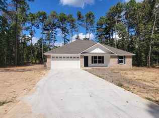 4825 Sedgewood Dr, Wedgefield, SC 29168