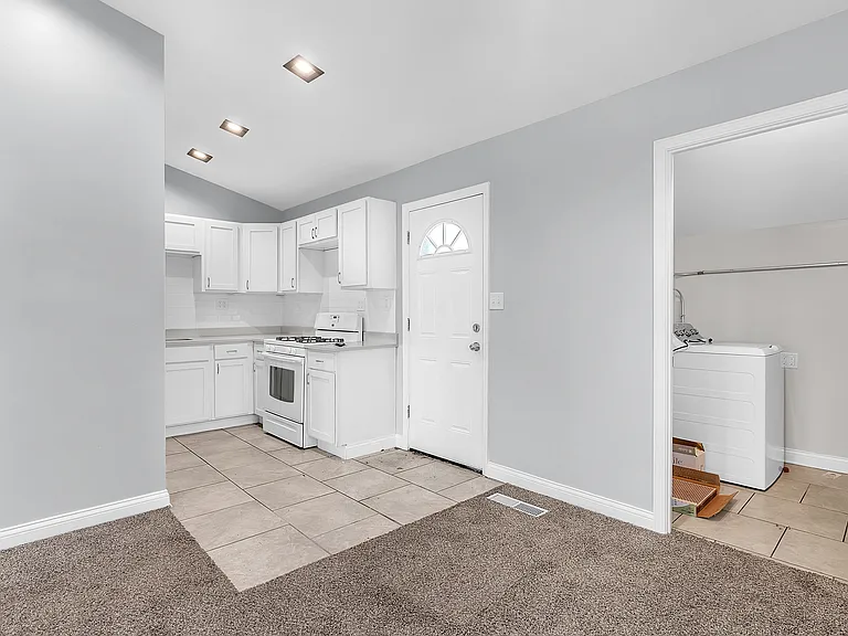 6336 Nevada Ave — Photo 4