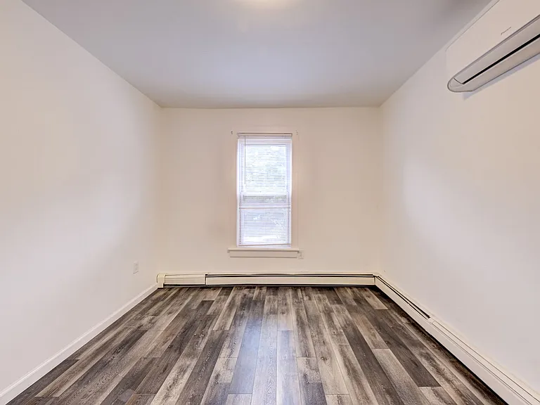 1250 North Ave — Photo 43