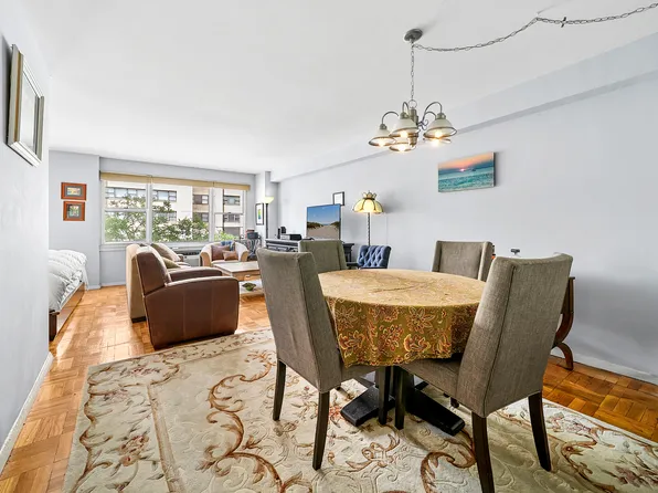 201 East 37th Street 4F image 1 of 13
