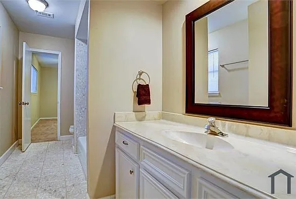 8023 Oak Moss Dr — Photo 11