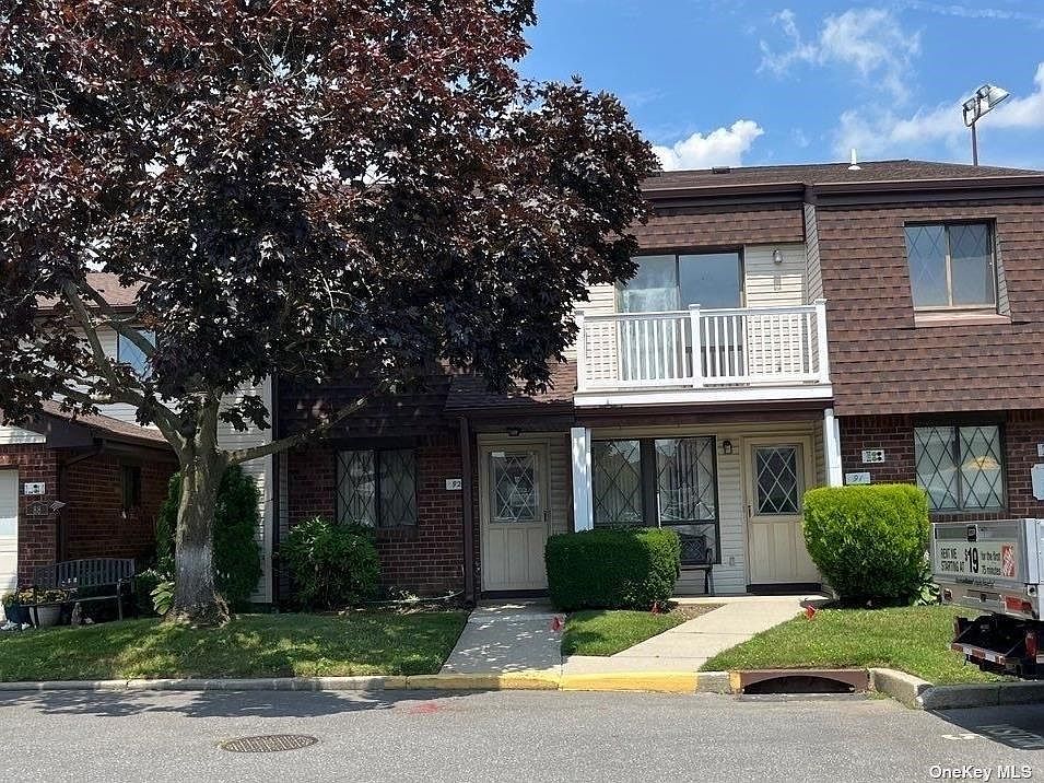 1st image of 92 Cambridge Drive #92