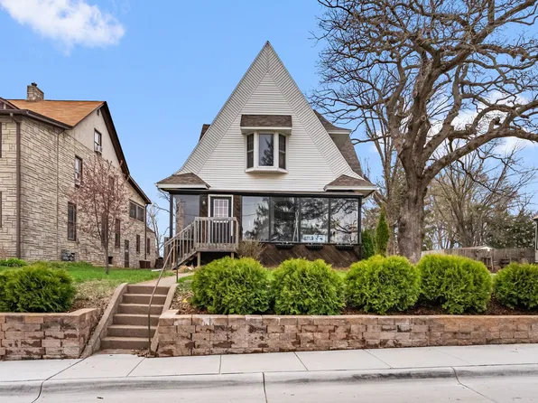 2218 Newberry St, Davenport, IA 52804