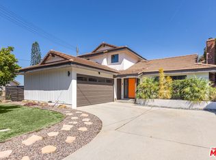 4765 Round Top Dr, Los Angeles, CA 90065