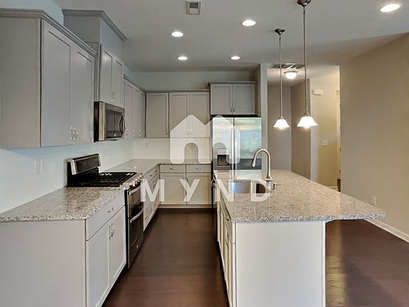 4th image of 9440 Glenburn Ln