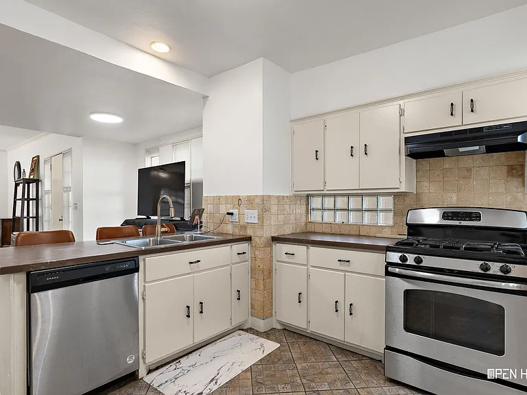 2904 Sturdevandt Pl — Photo 16