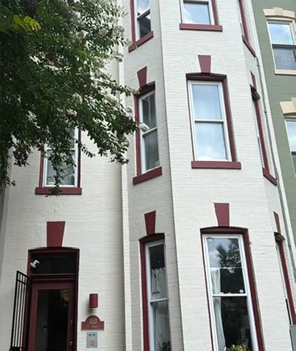 1513 T St NW