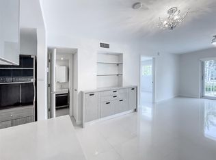 1674 Bay Rd APT 201, Miami Beach, FL 33139