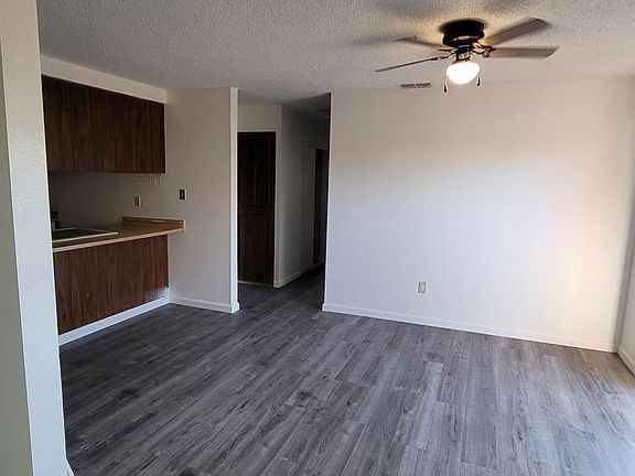 2nd image of 3200 Sanbury Cir #A