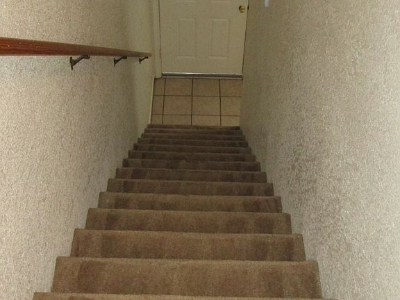 5th image of 1601 Dugger Cir APT C
