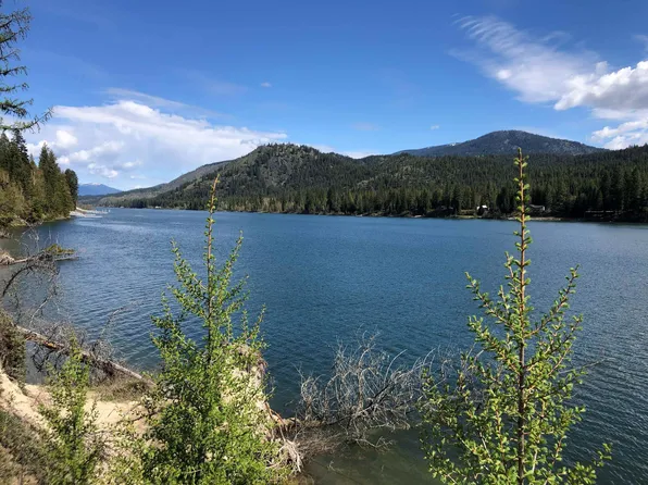 512 Ibbetson Dr S, Ione, WA 99139