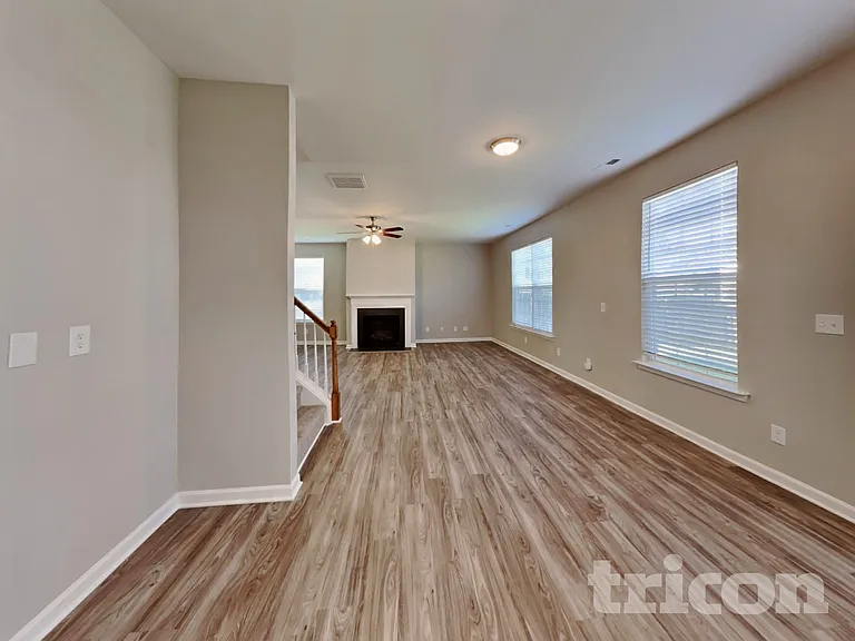 2345 Waverly Crossing Rd — Photo 3