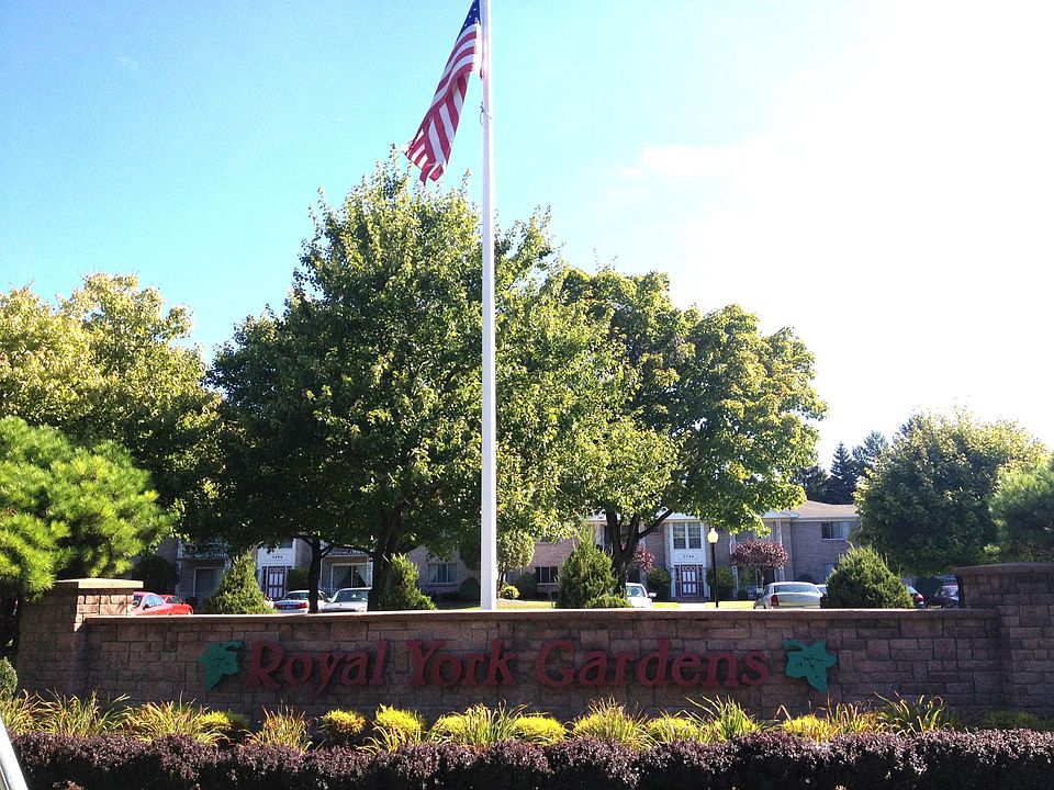 Royal York Gardens 3266 Seneca St West Seneca NY Zillow