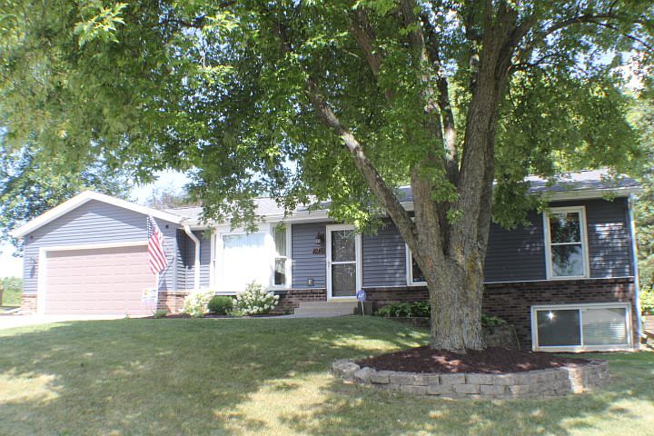 1st image of 4246 Applewood Ct