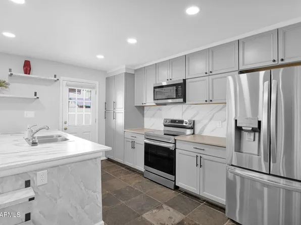 2026 E DUKE Drive, Tempe, AZ 85283