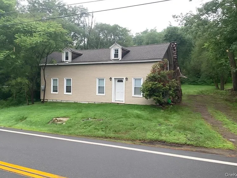 2453 State Route 209 — Photo 1