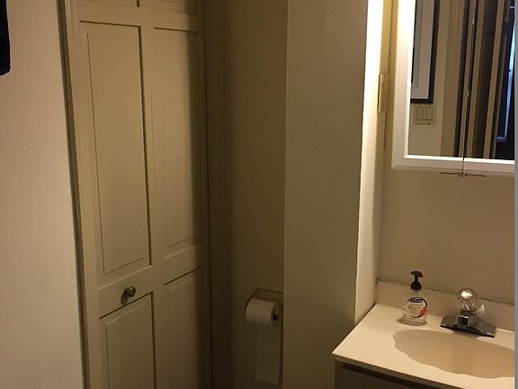 5th image of 251 S 23rd St Rear 1R