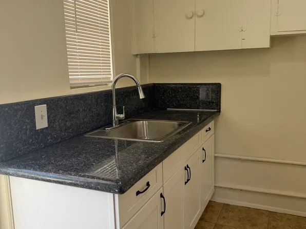 783 Arrowhead Villa Rd #1, Lake Arrowhead, CA 92352