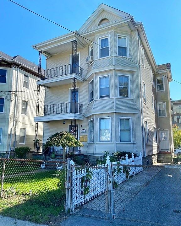 1st image of 358 Coffin Ave