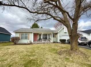 1244 Holland Dr, Farmington, NY 14425