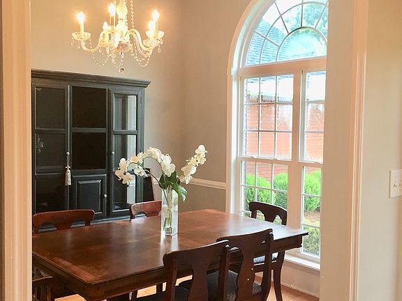 Formal dining room