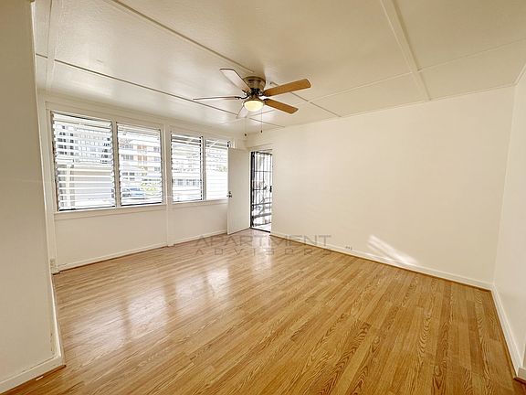 3rd image of 1089 Karratti Ln APT 6