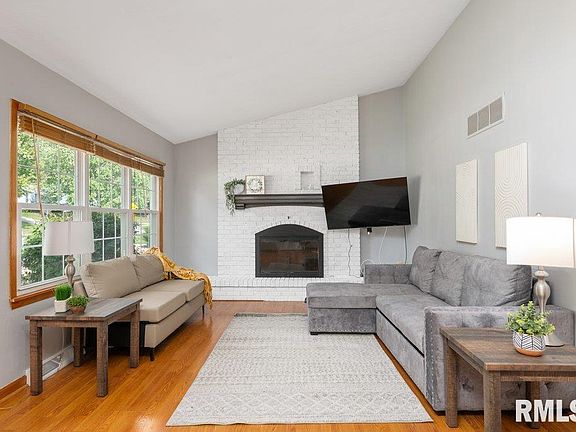 5th image of 1711 E 31st St