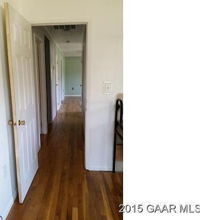 1st image of 113 Greenbriar Ln