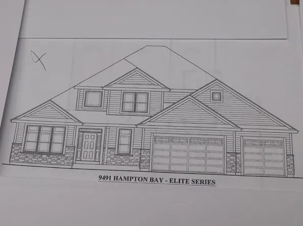 213 Mulberry LANE, Grafton, WI 53024