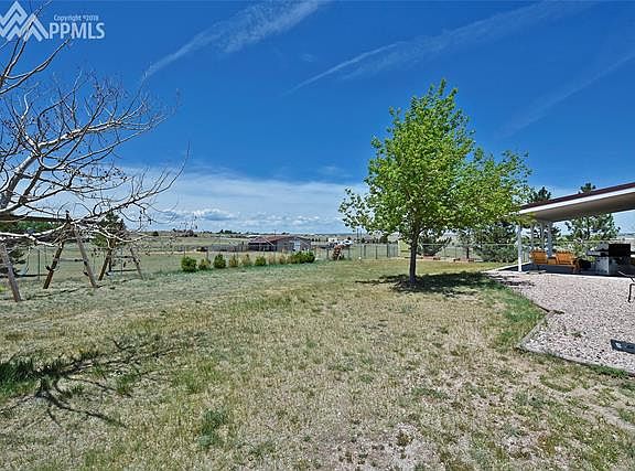 3rd image of 4420 Rosebud Ln