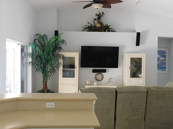5th image of 1228 NW 37th Ave