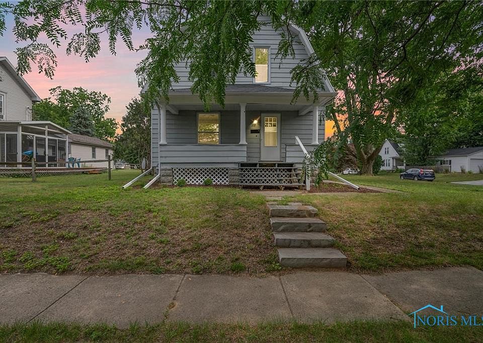 1st image of 217 E Evers Ave