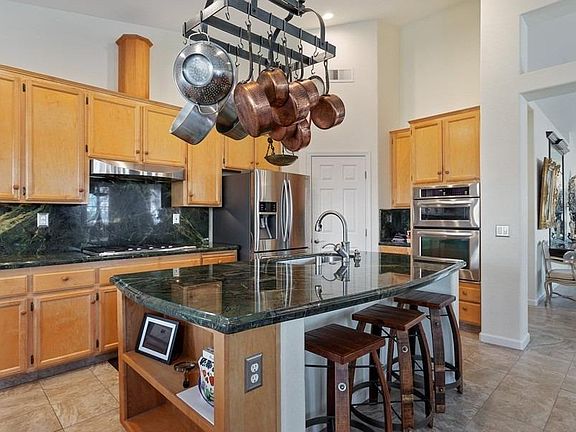 4th image of 317 Caldarella Cir