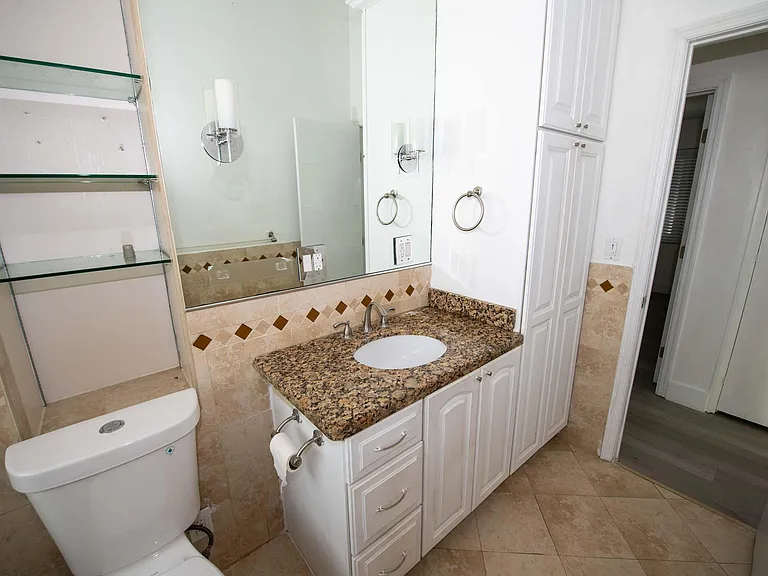 1532 Fletcher St — Photo 37