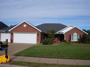 2555 Meadowcrest Dr, Newburgh, IN 47630