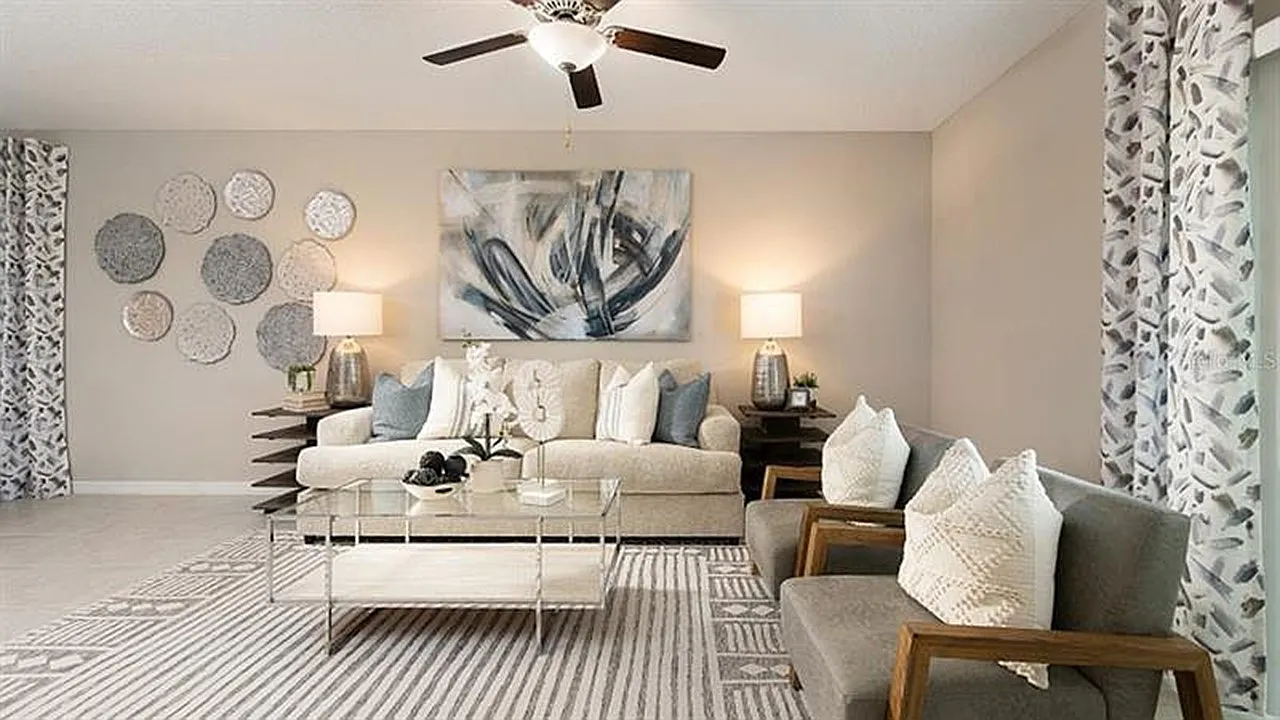 5 bed, 2389 sqft, $3,195 — Photo 4