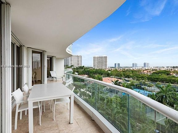 4th image of 7000 Island Blvd APT 803