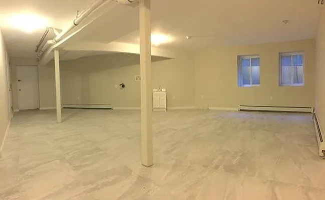 Rented by Premier Metro Realty Corp | media 11