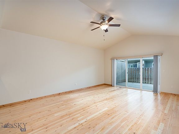4th image of 20 Voyager Ln Unit B